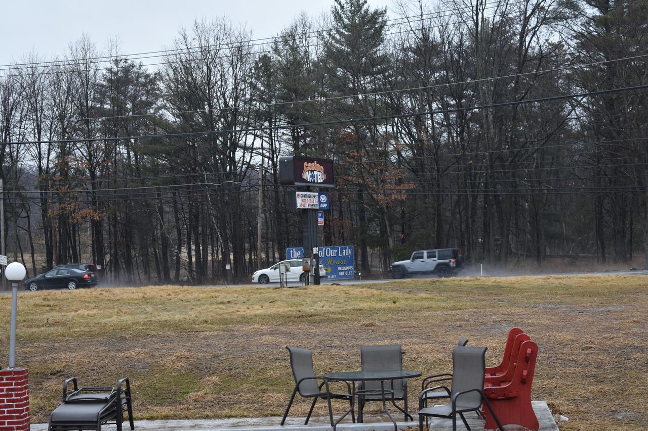 Casino Motel Swiftwater Exterior photo