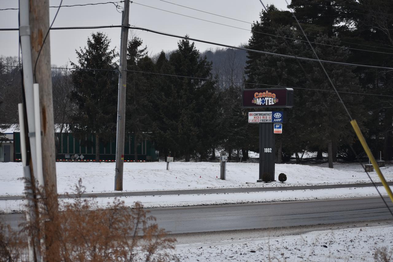 Casino Motel Swiftwater Exterior photo