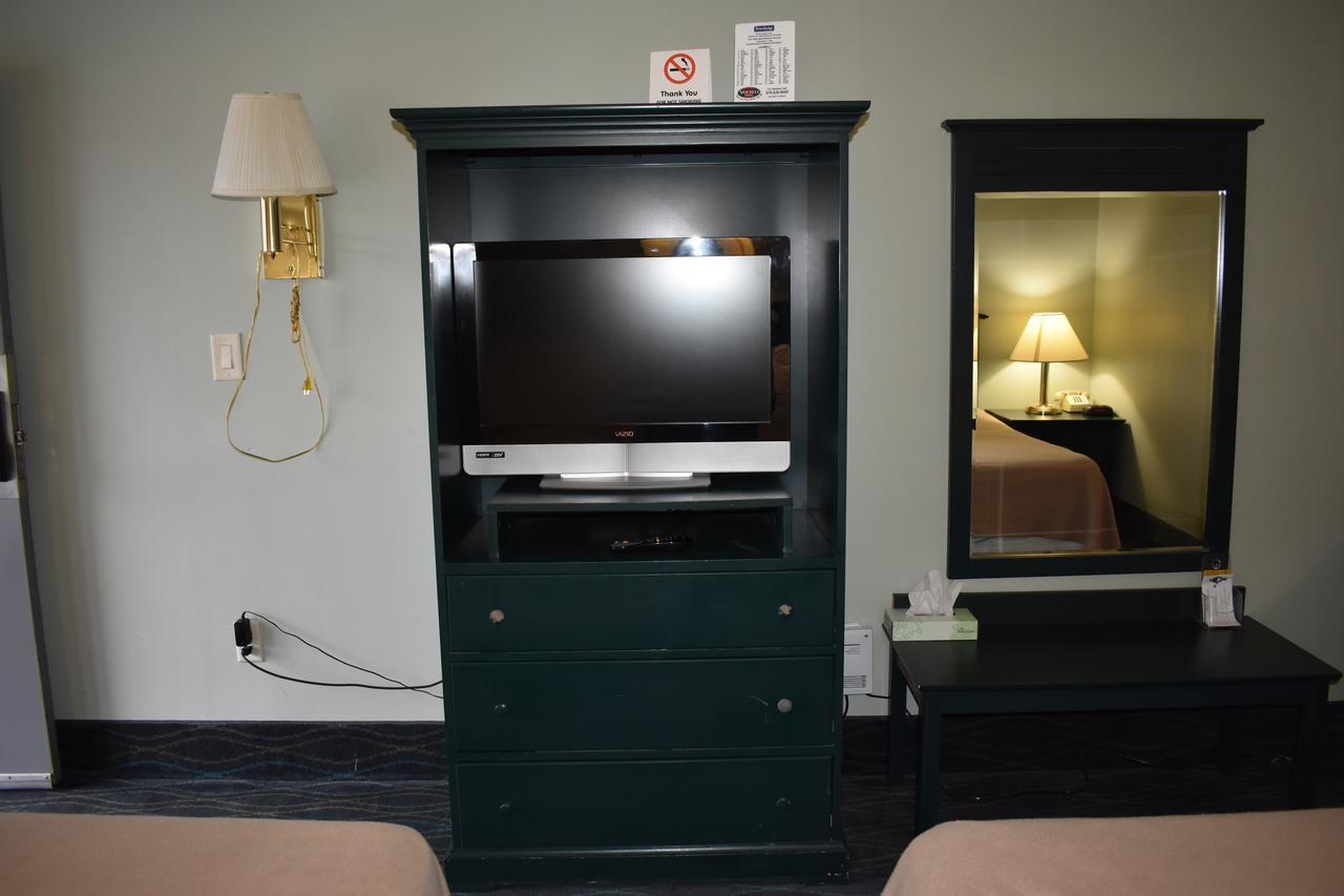 Casino Motel Swiftwater Room photo