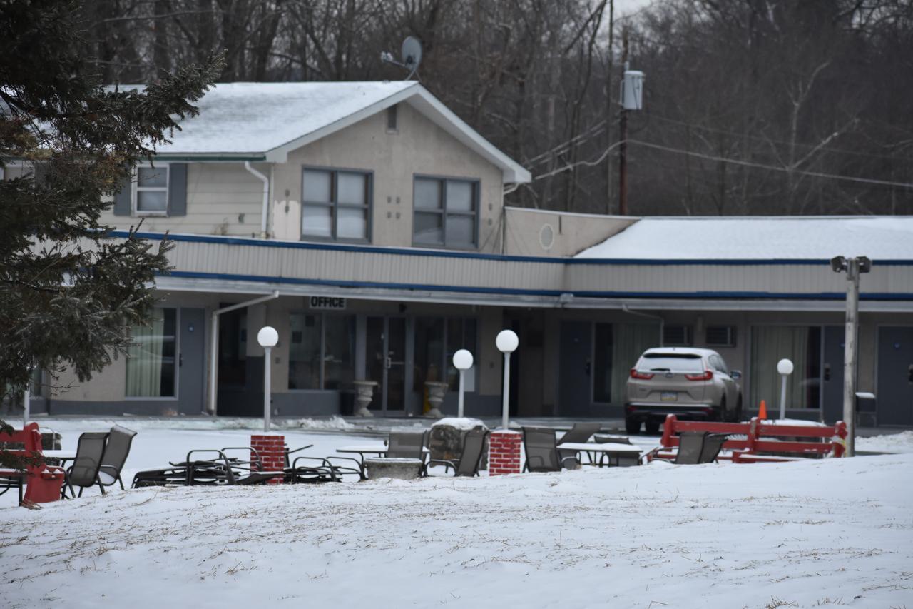 Casino Motel Swiftwater Exterior photo